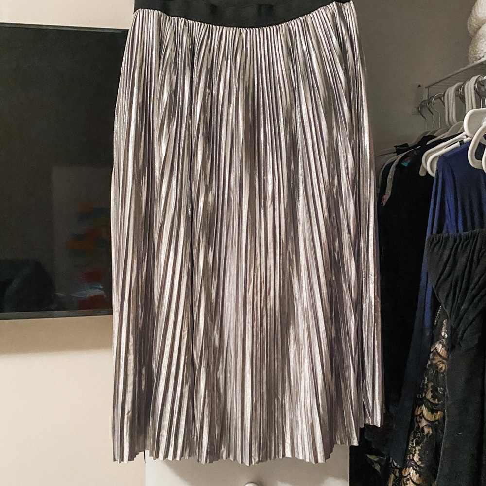 Silver midi pleated skirt